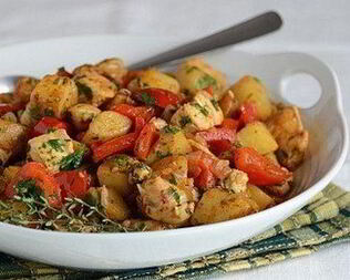 Жаркое из индейки с тимьяном и паприкой