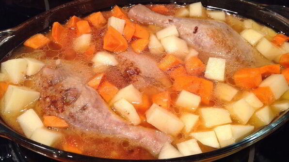 жаркое из утиных ножек