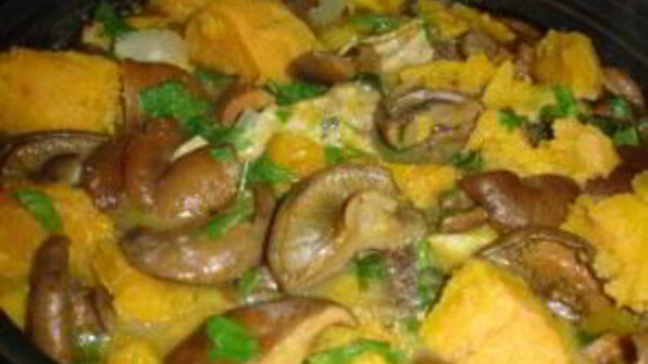 жаркое с курицей и грибами