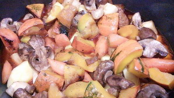 жаркое с овощами и тыквой