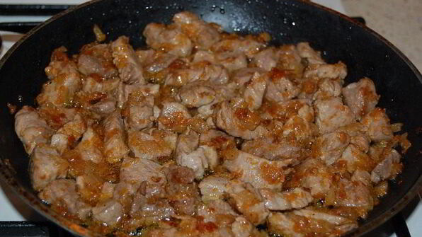 жаркое со свининой в горшочках