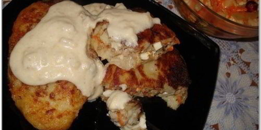 Рецепт картофельных зраз и лепешки с одной начинкой