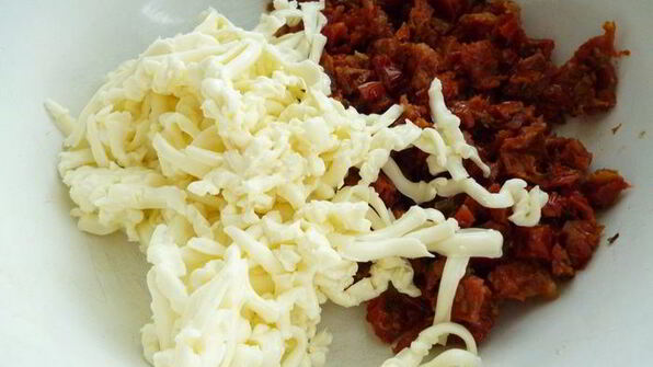 зразы с вялеными помидорами