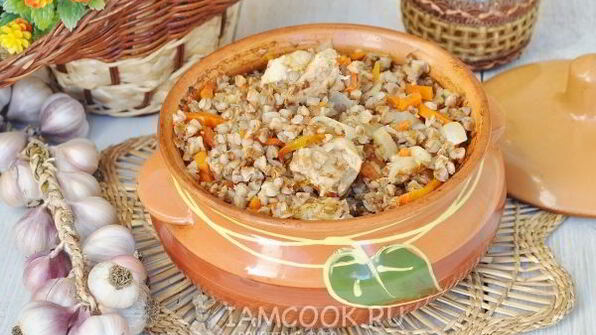 гречка с курицей в горшочках