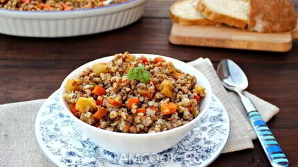 Гречка с овощами в духовке