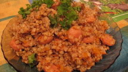 Гречка с сосисками