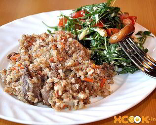 Гречка с тушенкой