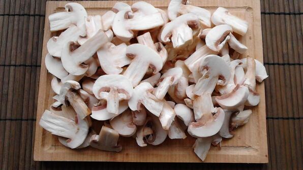 гречневая каша с грибами и луком