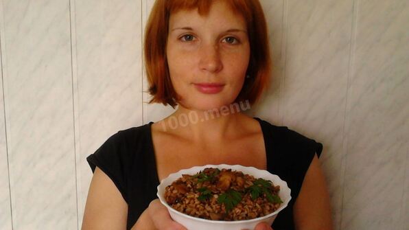 гречневая каша с грибами и луком