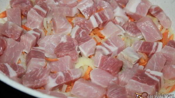 гречневая каша со свининой и овощами