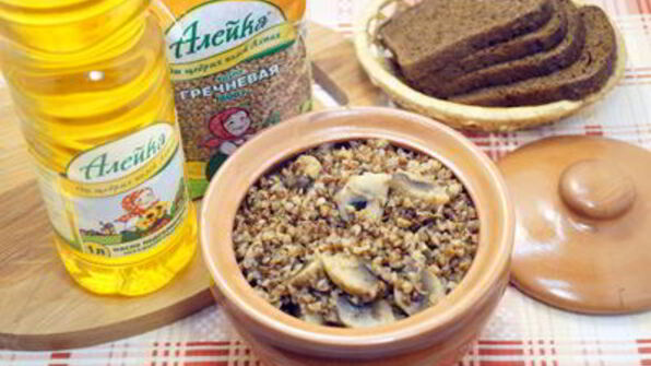 постная гречка с грибами в горшочке