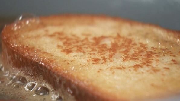 каша из киноа с ежевично-творожным кремом