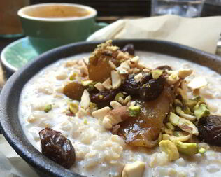 Каша с черносливом