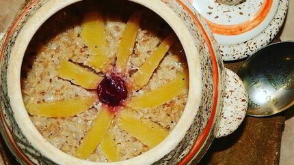 Овсяная каша с орехами и яблоками в духовке