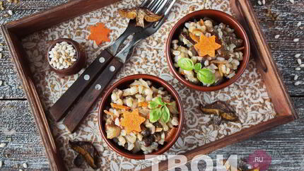 Перловка с грибами