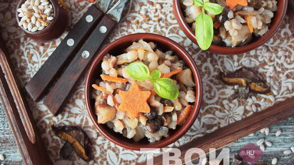 перловка с грибами