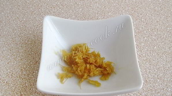 индийский имбирный чай масала с молоком и кардамоном