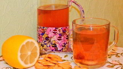 Зеленый чай с клубникой и бананом