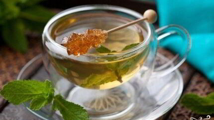 Зеленый чай с корицей и мятой