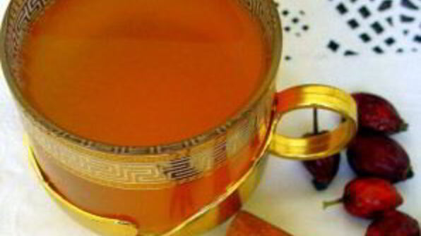 зеленый чай с шиповником