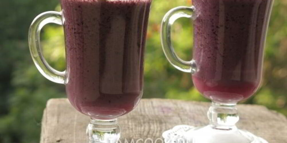 Рецепт чернично-ежевичного коктейль