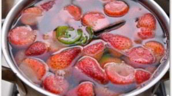 клубничный кисель