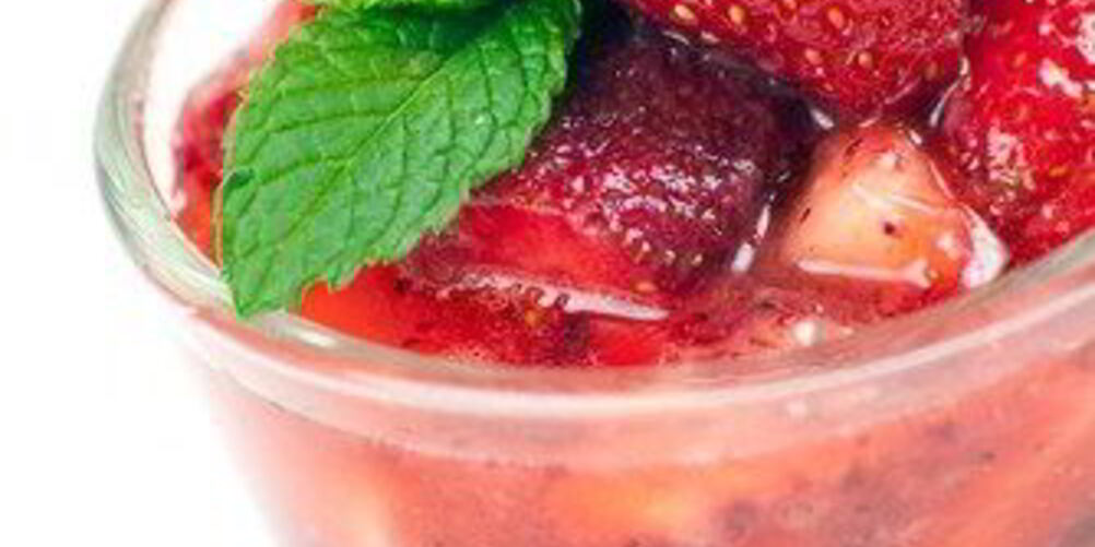 Рецепт клубнично-яблочного пунш