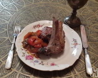 Баранина на кофейных зернах