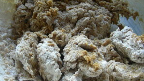 хрустящие кофейные печенья с шоколадом и грецкими орехами