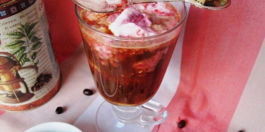 Рецепт кофе глясе с клубничным сорбе