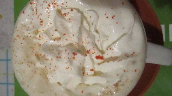 кофе с горячей шапочкой