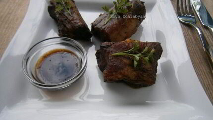 Свиные ребрышки с кофейным соусом