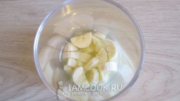 коктейль из фруктов с сывороткой