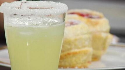 Ананасовый лимонад