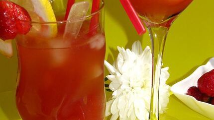 Имбирно-клубничный лимонад