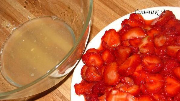 имбирно-клубничный лимонад