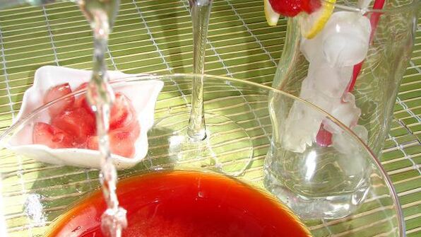 имбирно-клубничный лимонад