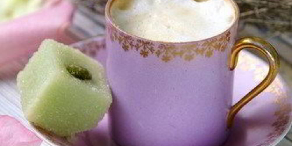 Рецепт рождественского пунша с имбирным элем, хересом, молоком и бренди