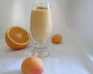 Абрикосовый смузи