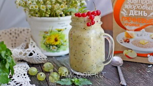 фруктовый смузи с гречневыми хлопьями