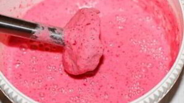 фруктовый смузи в блендере