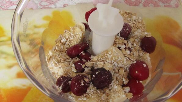 смузи бананово-вишневый