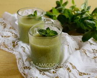 Смузи с авокадо и яблоками