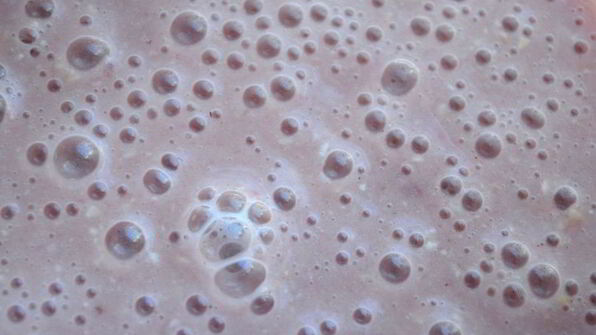 смузи с бананом и малиной