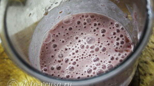 смузи с малиной и бананом