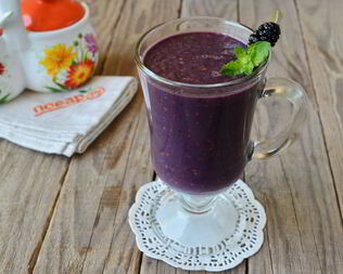 Смузи с шелковицей