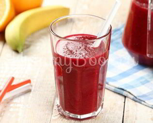 Свекольный смузи с яблоками