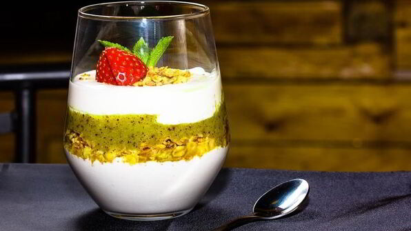 творожный мусс с фруктовым смузи