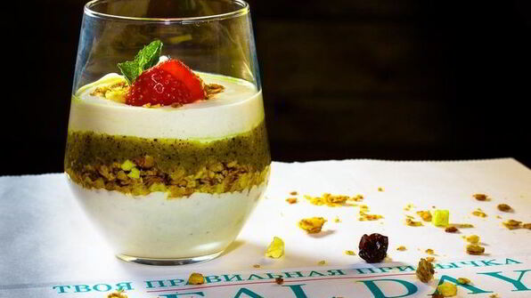 творожный мусс с фруктовым смузи