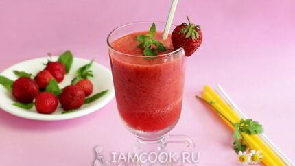 Ягодный коктейль с мятой